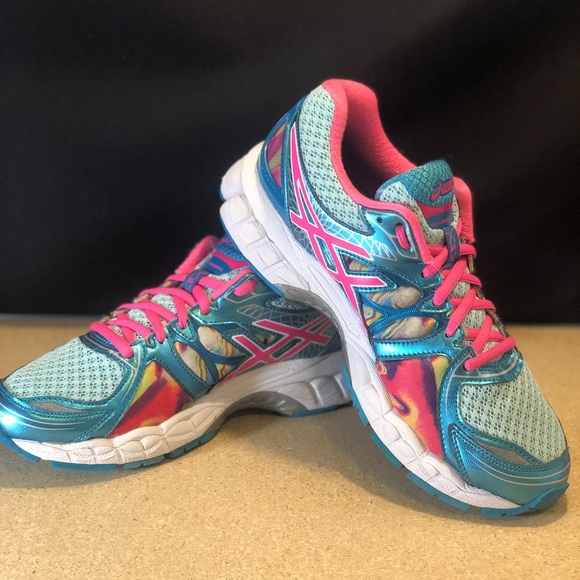 black vans slip ons amazon